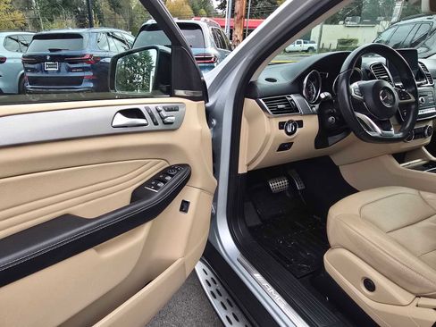 Used 2019 Mercedes-Benz GLE 43 AMG AMG GLE 43 image 21