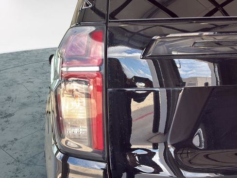 Used 2021 Chevrolet Tahoe RST w/ Luxury Package RWD image 41