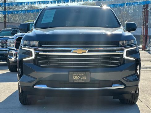 Used 2021 Chevrolet Suburban LT RWD image 2