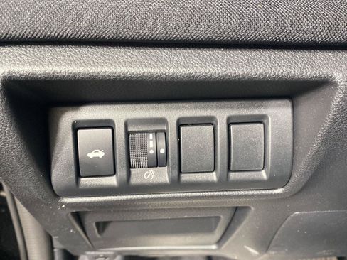 Used 2025 Subaru Legacy Premium AWD/4WD image 21