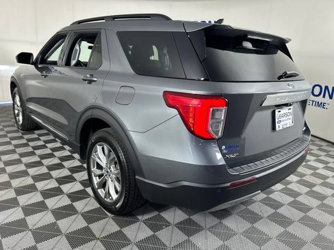 Used 2024 Ford Explorer XLT w/ Equipment Group 202A AWD/4WD image 8