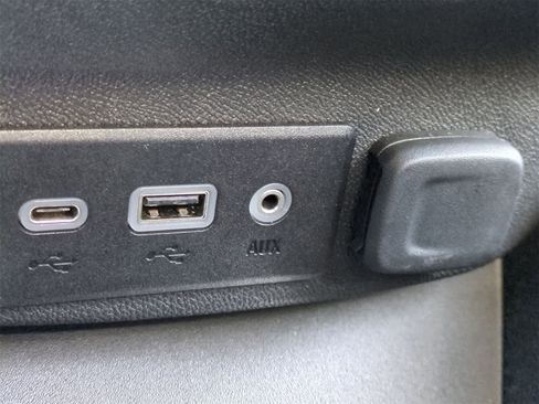 Used 2024 Chevrolet Malibu LT image 31