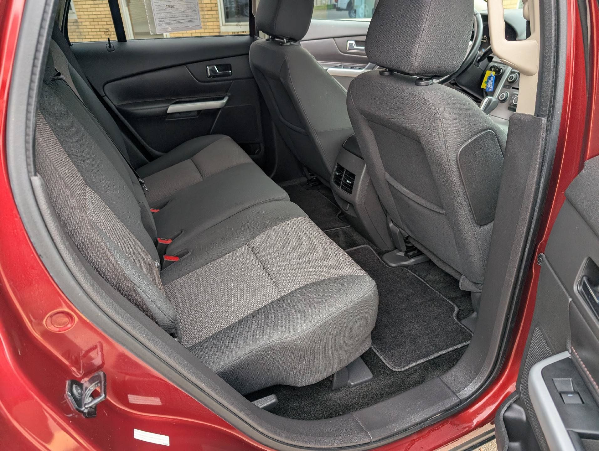Used 2014 Ford Edge SEL FWD image 17
