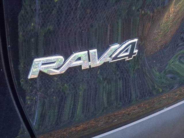 Certified 2025 Toyota RAV4 LE AWD/4WD image 6
