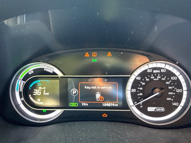Used 2017 Kia Niro LX FWD image 15