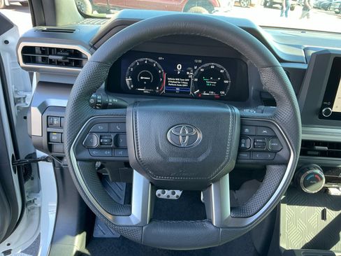 Certified 2025 Toyota Tacoma TRD Sport image 9