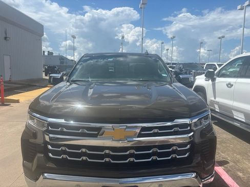 Used 2023 Chevrolet Silverado 1500 LTZ w/ LTZ Premium Texas Edition RWD image 13
