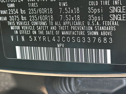 Used 2025 Kia Sorento S FWD image 32