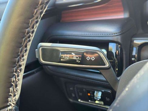 Used 2022 Lincoln Nautilus Reserve image 21