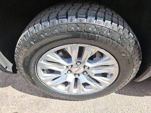 Used 2019 GMC Sierra 1500 Denali AWD/4WD image 26