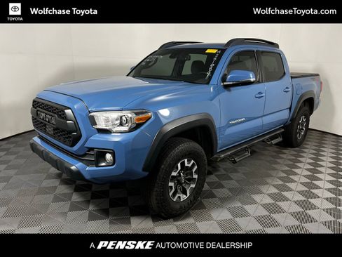 Certified 2019 Toyota Tacoma TRD Off-Road image 1