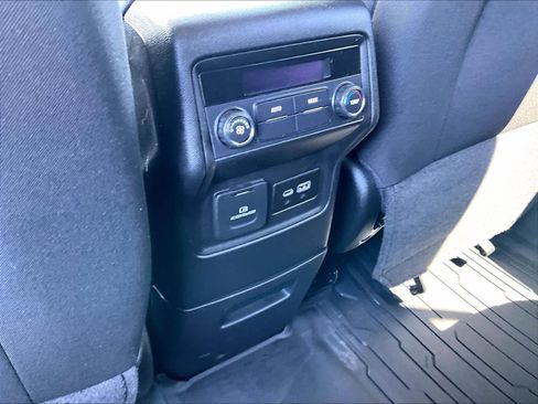 Used 2023 GMC Acadia SLE w/ Driver Convenience Package AWD/4WD image 29