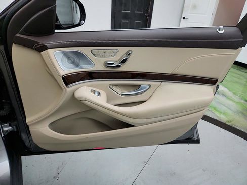 Used 2014 Mercedes-Benz S 550 Sedan image 29