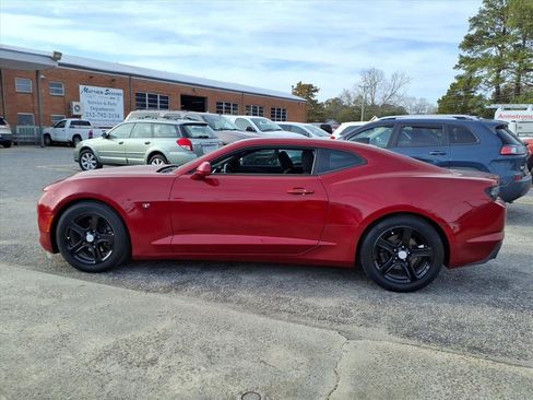 Used 2019 Chevrolet Camaro LT image 6
