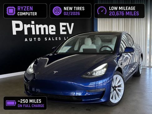 Used 2022 Tesla Model 3 RWD image 2