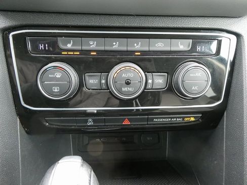 Used 2022 Volkswagen Atlas SE image 11