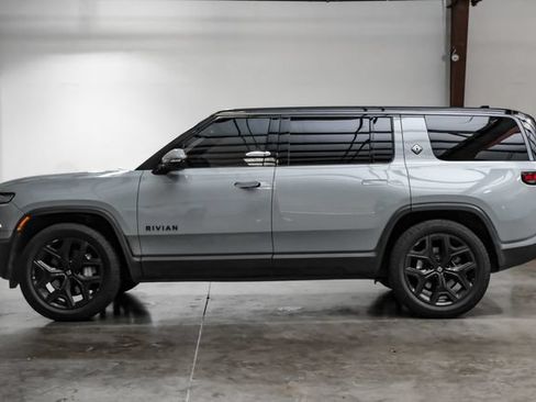 Used 2025 Rivian R1S Adventure AWD/4WD image 18