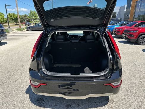 Used 2023 Kia Niro Wave w/ Wave Preserve Package FWD image 12