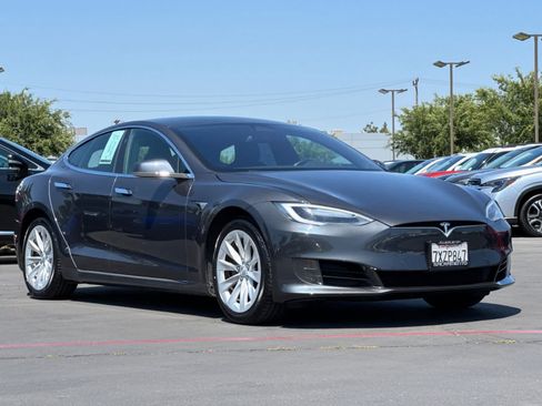 Used 2017 Tesla Model S 75 RWD image 5