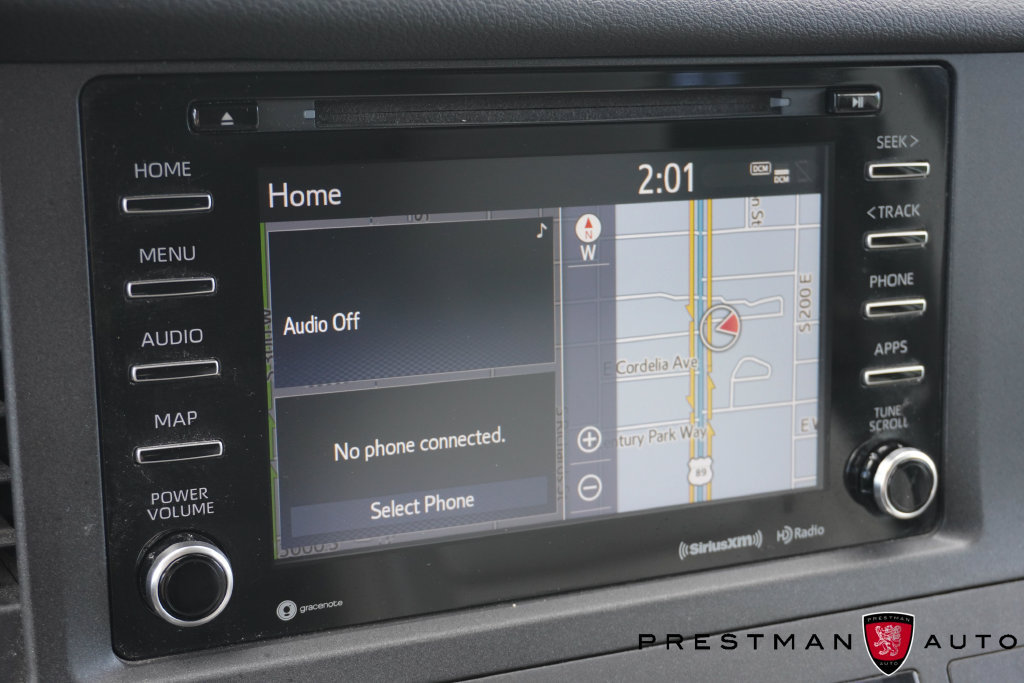 Used 2020 Toyota Sienna XLE w/ XLE Navigation Package FWD image 31
