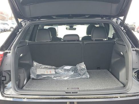 New 2026 Volkswagen Atlas Cross Sport SEL Premium R-Line AWD/4WD image 8