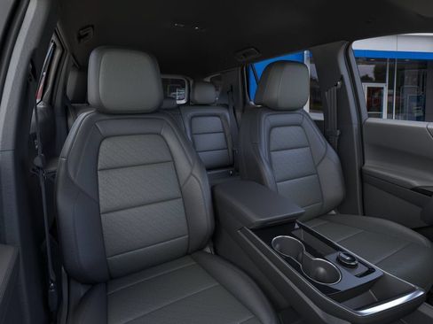 New 2027 Chevrolet Equinox LT w/ Convenience Package II FWD image 16