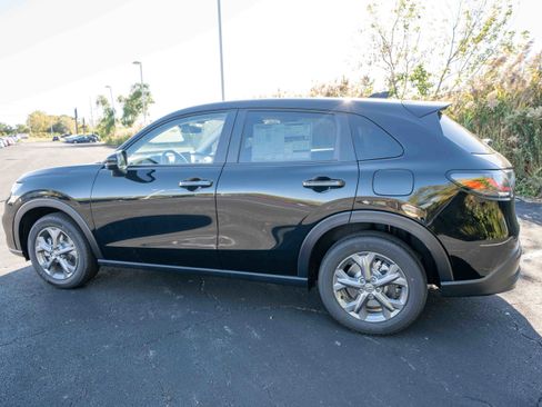 New 2026 Honda HR-V LX image 4