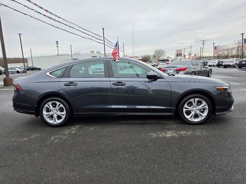 Used 2025 Honda Accord LX image 8