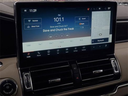 Used 2022 Lincoln Navigator Reserve image 21