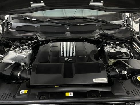 Used 2017 Land Rover Range Rover Sport SVR AWD/4WD image 28