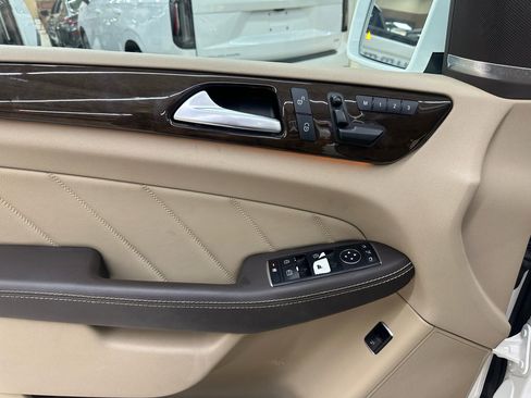 Used 2016 Mercedes-Benz GL 450 GL450 4MATIC w/ Premium I Package image 20