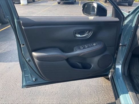 Used 2024 Honda HR-V Sport image 22