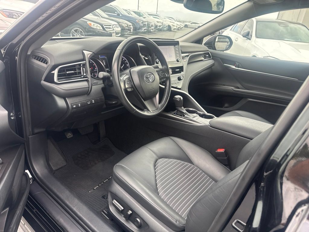 Used 2024 Toyota Camry SE w/ Convenience Package FWD image 9