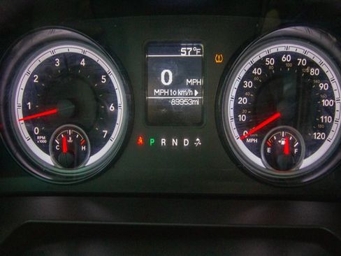 Used 2019 RAM 1500 ST w/ SXT Plus Group image 20