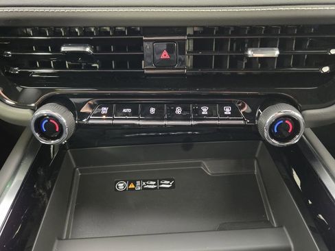 New 2026 Chevrolet Tahoe Premier w/ Sun And Tow Package AWD/4WD image 19