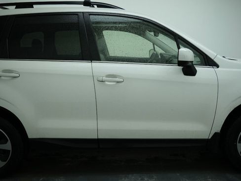Used 2017 Subaru Forester 2.5i Limited image 11