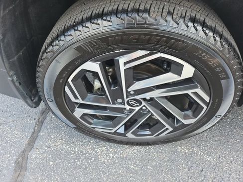 Used 2025 Hyundai Tucson Limited AWD/4WD image 26
