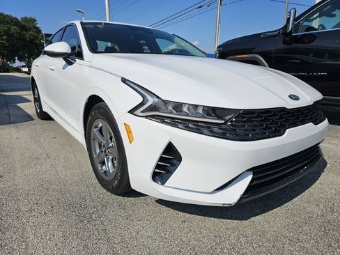 Used 2021 Kia K5 LXS image 7