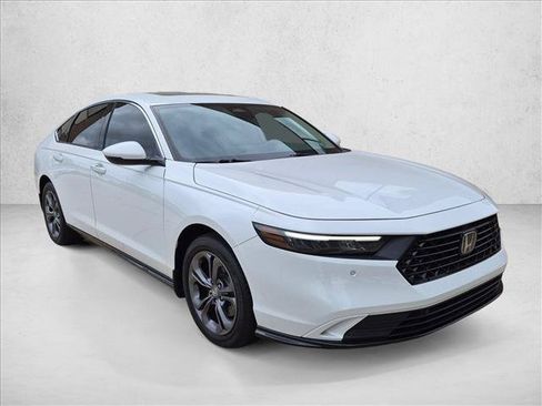 Used 2024 Honda Accord EX-L image 3