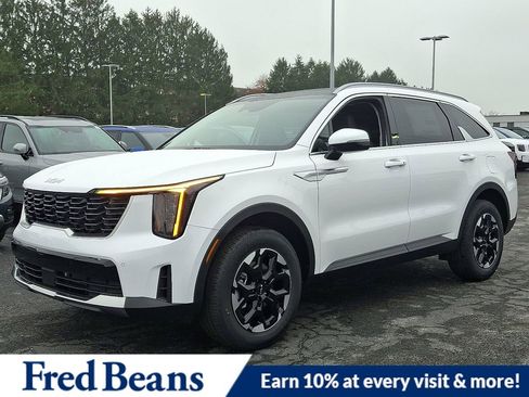 New 2026 Kia Sorento S w/ S Panoramic Sunroof Package image 2