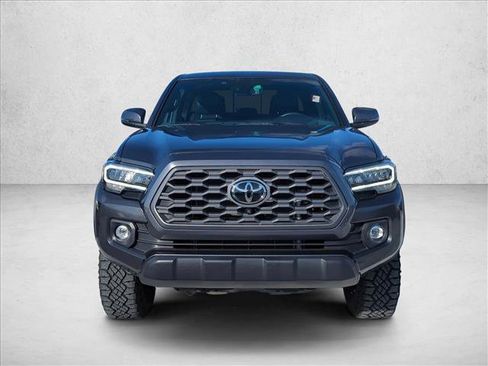 Used 2023 Toyota Tacoma TRD Off-Road image 2