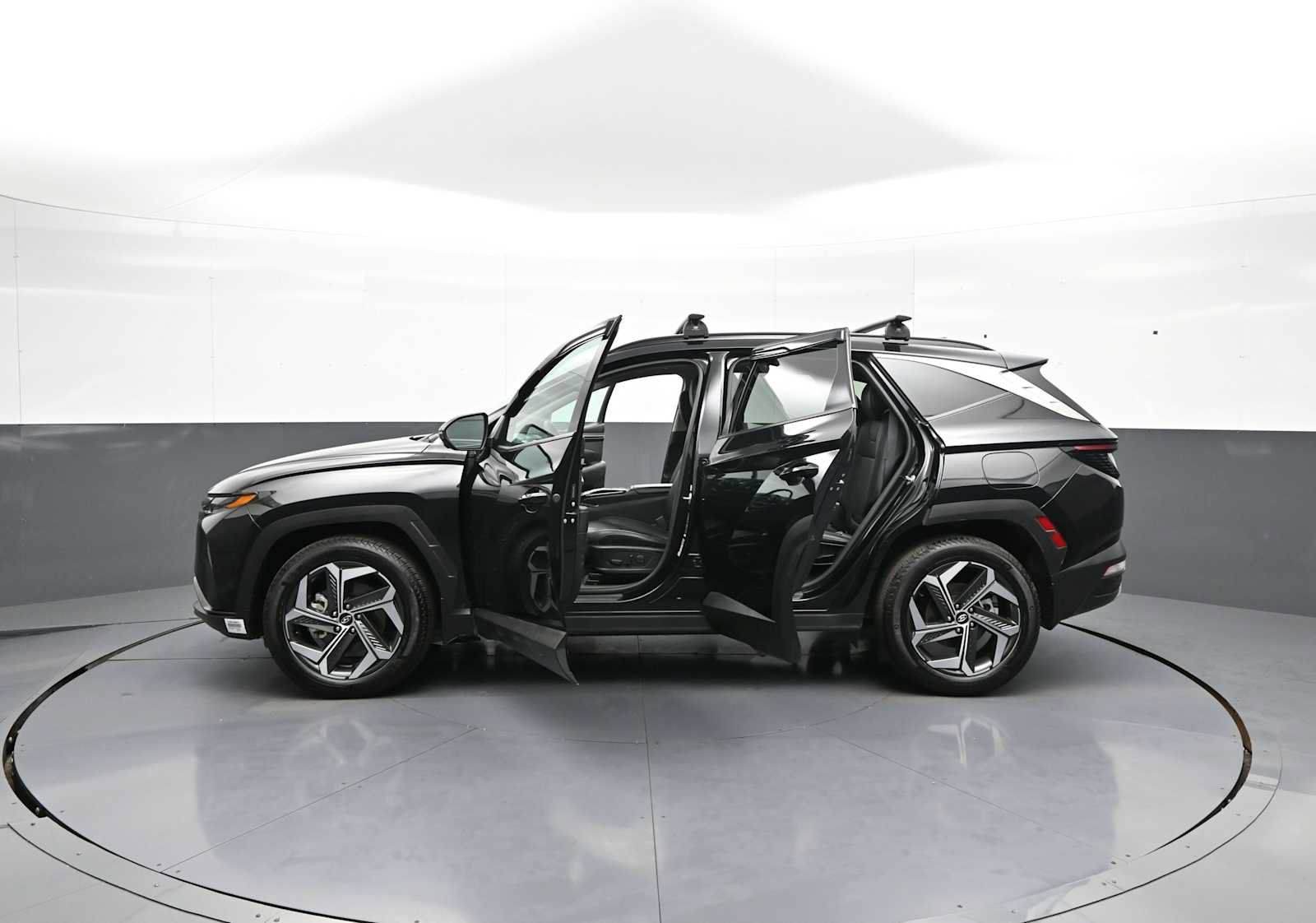 Used 2024 Hyundai Tucson Limited AWD/4WD image 45