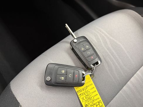 Used 2016 Chevrolet Trax LT w/ LT Sun and Sound Package FWD image 27