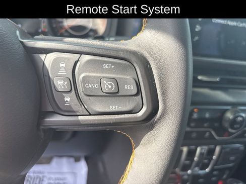 Used 2024 Jeep Wrangler Willys image 19