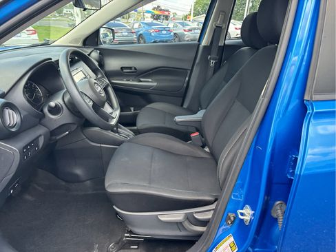 Used 2023 Nissan Kicks S FWD image 8