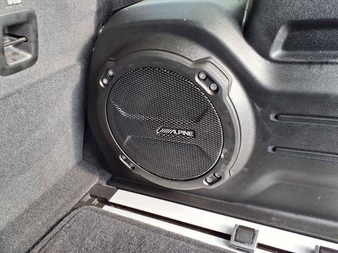 Used 2022 Jeep Wrangler Unlimited Rubicon w/ Cold Weather Group image 22