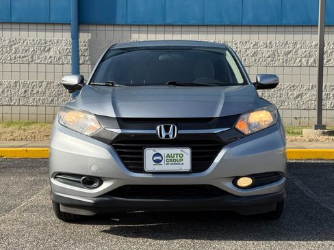 Used 2017 Honda HR-V EX image 2