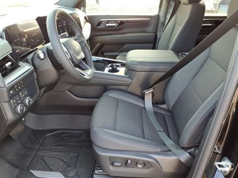New 2026 Chevrolet Suburban LS AWD/4WD image 6