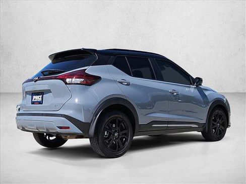 Used 2023 Nissan Kicks SR FWD image 5