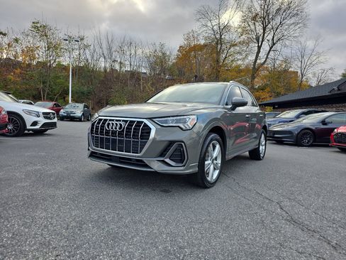 Used 2022 Audi Q3 2.0T Premium Plus image 2